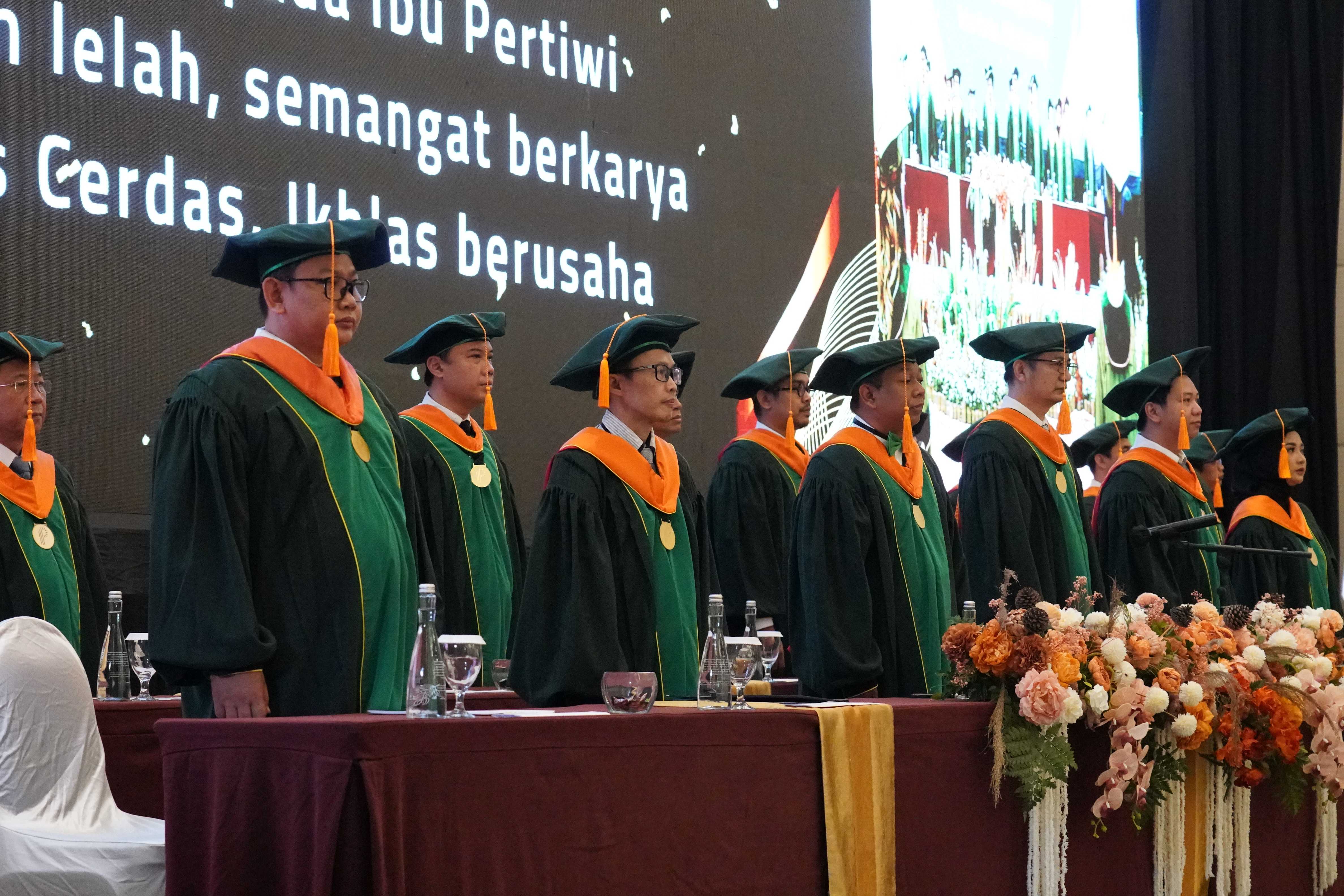 Wisuda 3